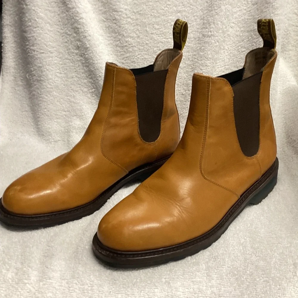 Dr. Martens Mens Tan Leather Chelsea Boots AirWair Bouncing Soles Ankle Boots